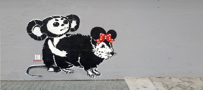 loving disney-stencil-streetart-Ostap-kastanienallee-Berlin 2016