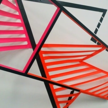 tape-art-graffiti-in-urban-spree-pfeile-2