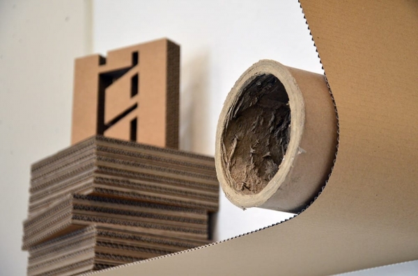 Zerhusen- 3d Graffiti aus Pappe und Karton- Kunst-Auftrag- Nahaufnahme